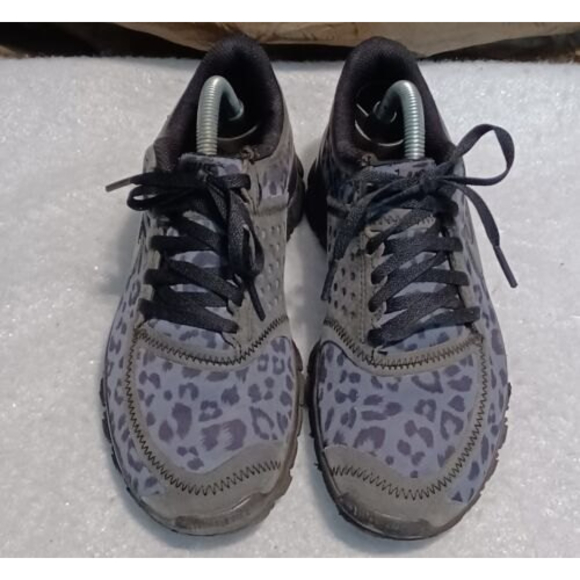 Nike 5.0 V4 Leopard Running Shoes Purple Gray Black 511281-013 Women US 6.5 USED - Picture 2 of 9
